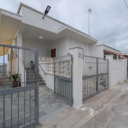 2 Bedroom Nice Home In San Pietro In Bevagna San Pietro in Bevagna
